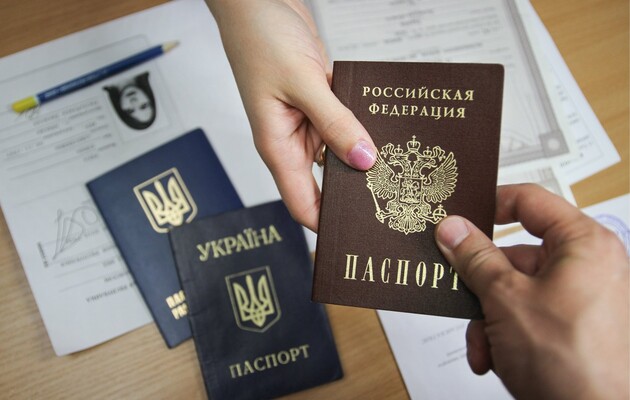 Боевики выдали тысячи российских паспортов жителям Донбасса
